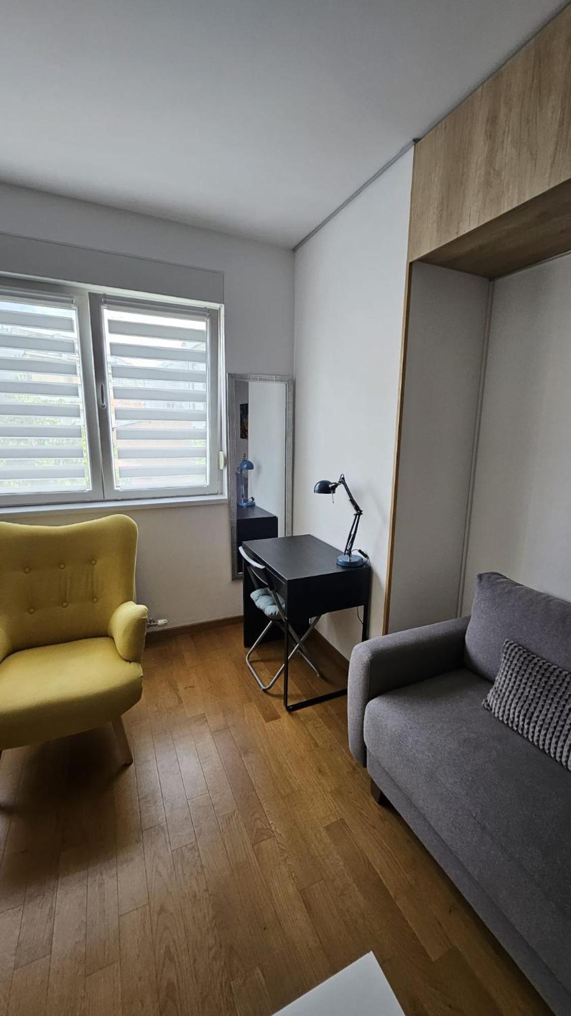 Porodicno-Poslovni Udoban Stan Belgrado Exterior foto